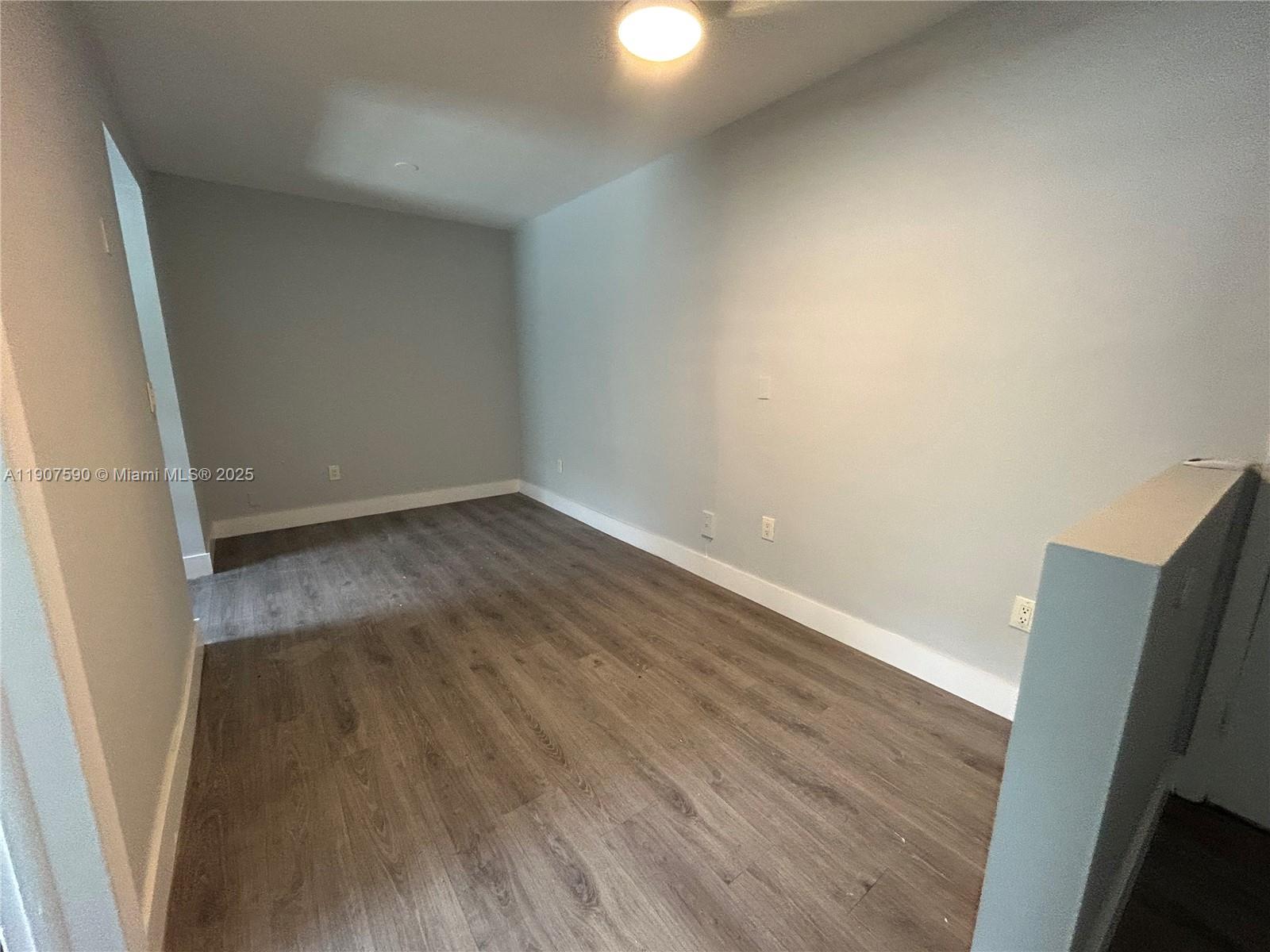 THIRD COMM SUB - Residential Lease