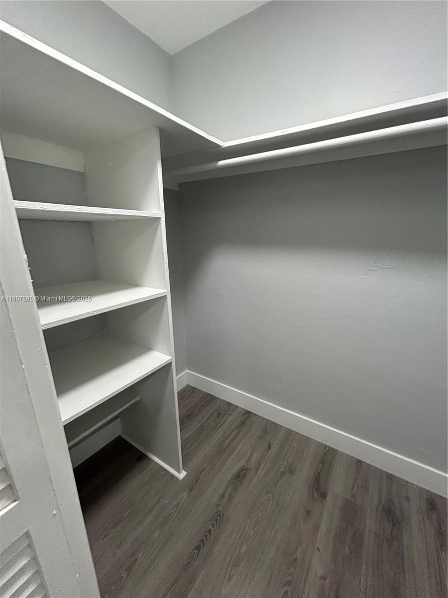 THIRD COMM SUB - Residential Lease