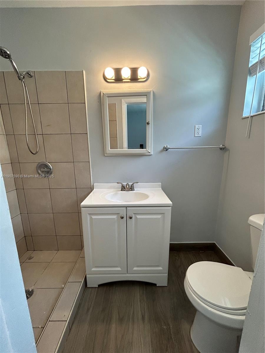 THIRD COMM SUB - Residential Lease