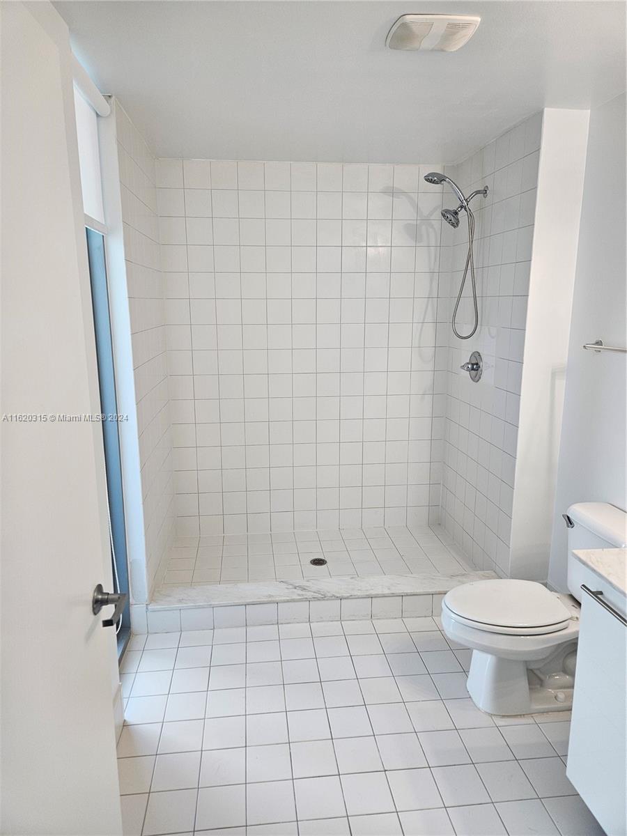 MARINABLUE CONDO - Residential