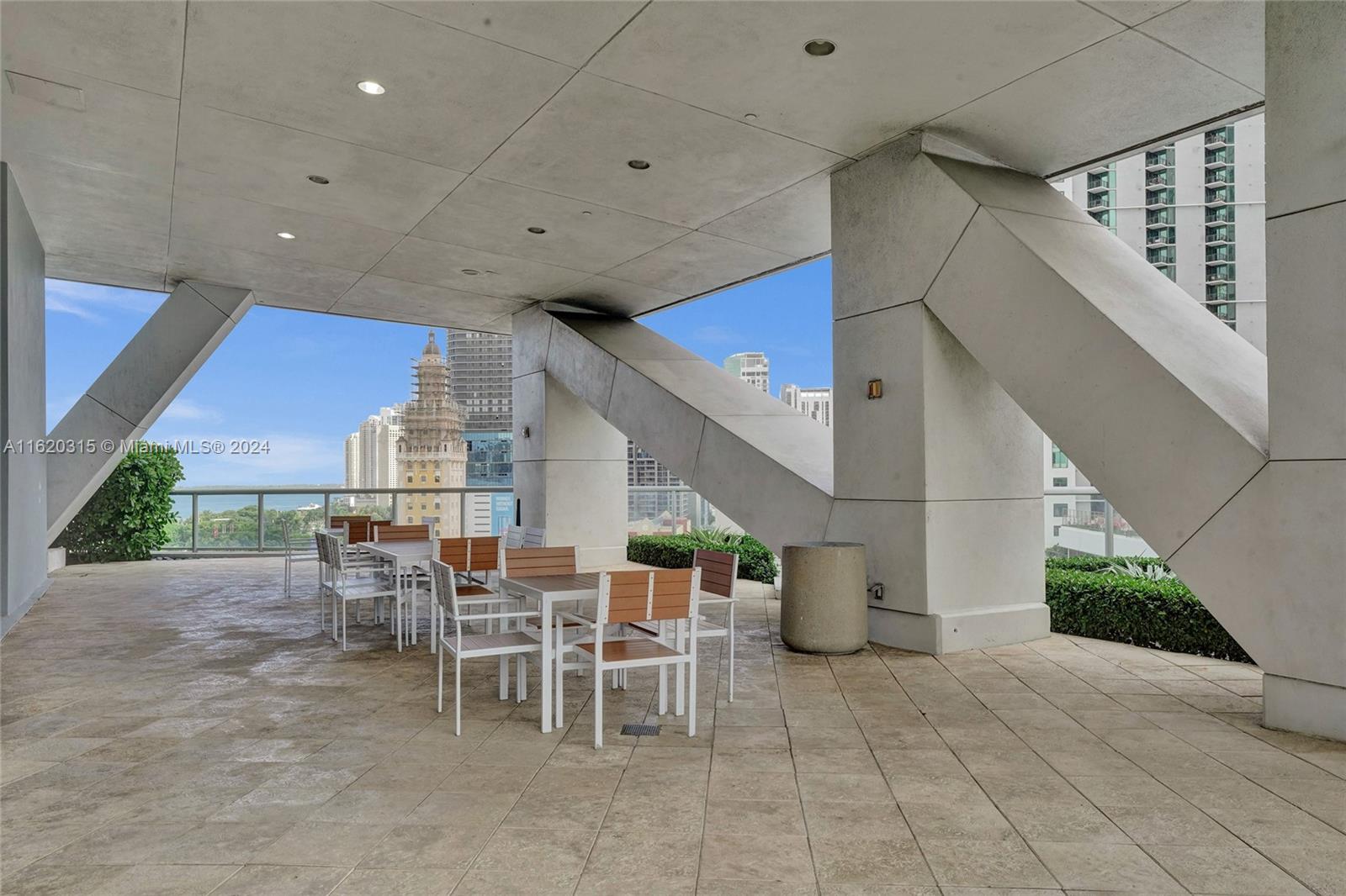 MARINABLUE CONDO - Residential