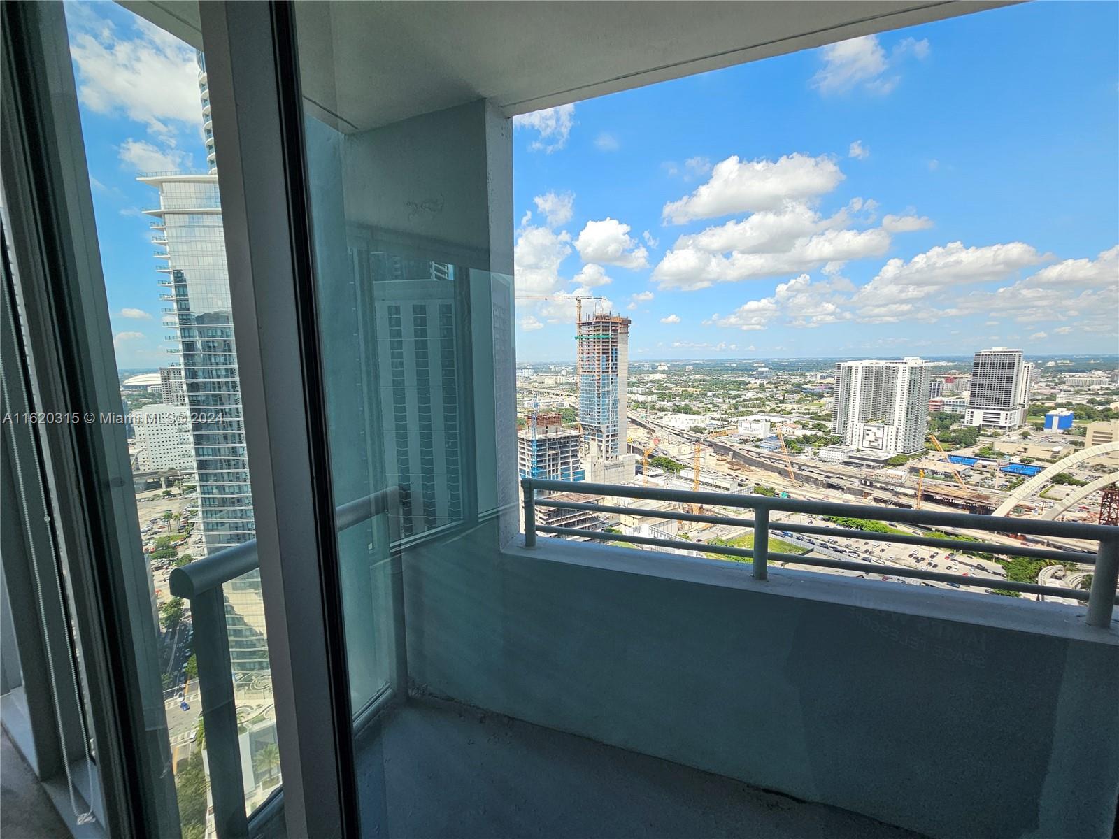 MARINABLUE CONDO - Residential