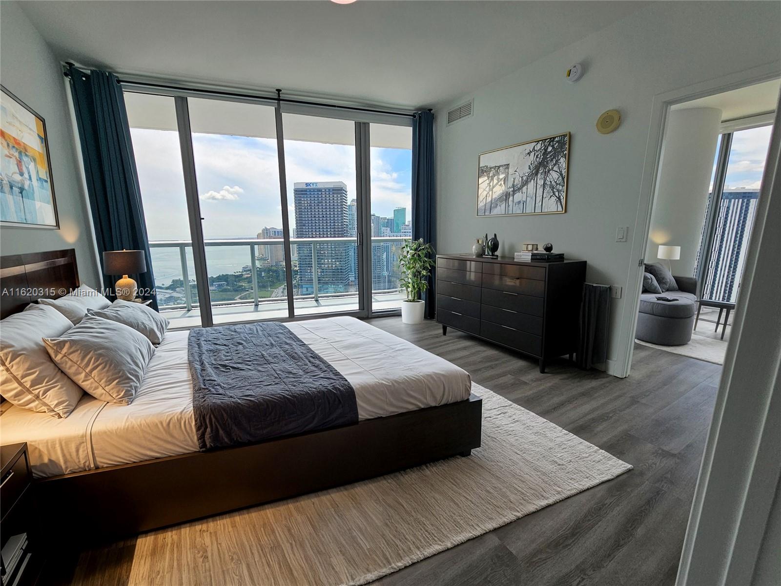 MARINABLUE CONDO - Residential