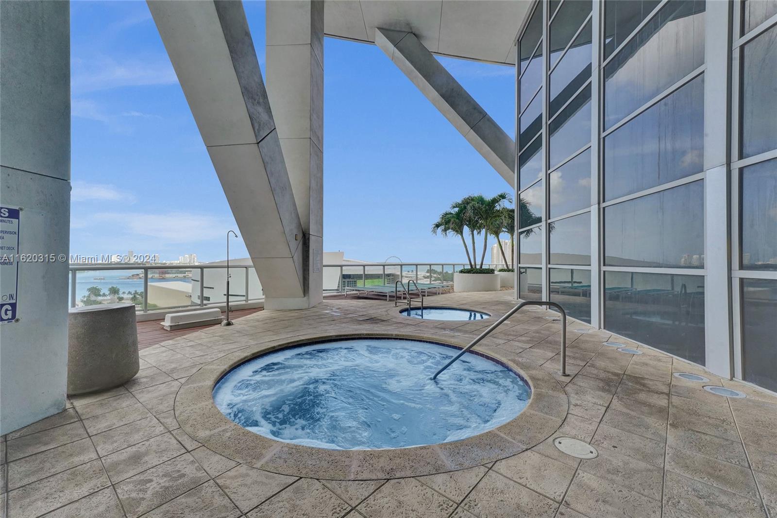 MARINABLUE CONDO - Residential