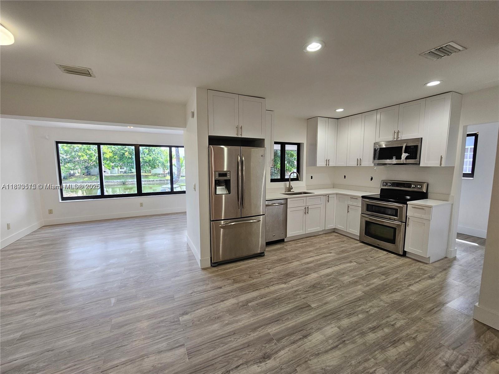 MIRAMAR SEC 10 - Residential