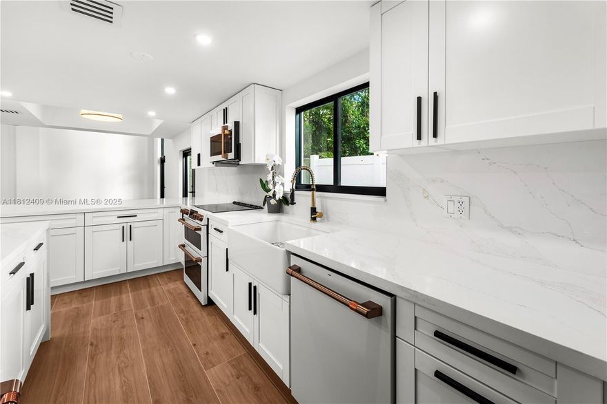 Live in luxury in the heart of Coconut Grove. This fully renovated 3-bedroom, 2.5-bathroom home offers modern finishes, open living spaces, and a serene outdoor setting — perfect for professionals, families, or executives looking for comfort and convenience in one of Miami’s most sought-after neighborhoods.

Property Highlights:
 • 3 Spacious Bedrooms / 2.5 Bathrooms
 • Open-concept floor plan with natural light throughout
 • Chef’s kitchen with quartz counters, stainless steel appliances & breakfast bar
 • Large primary suite with walk-in closet and spa-inspired bathroom
 • Half bath for guests, modern flooring, and updated lighting
 • Smart home technology, central A/C, in-unit laundry