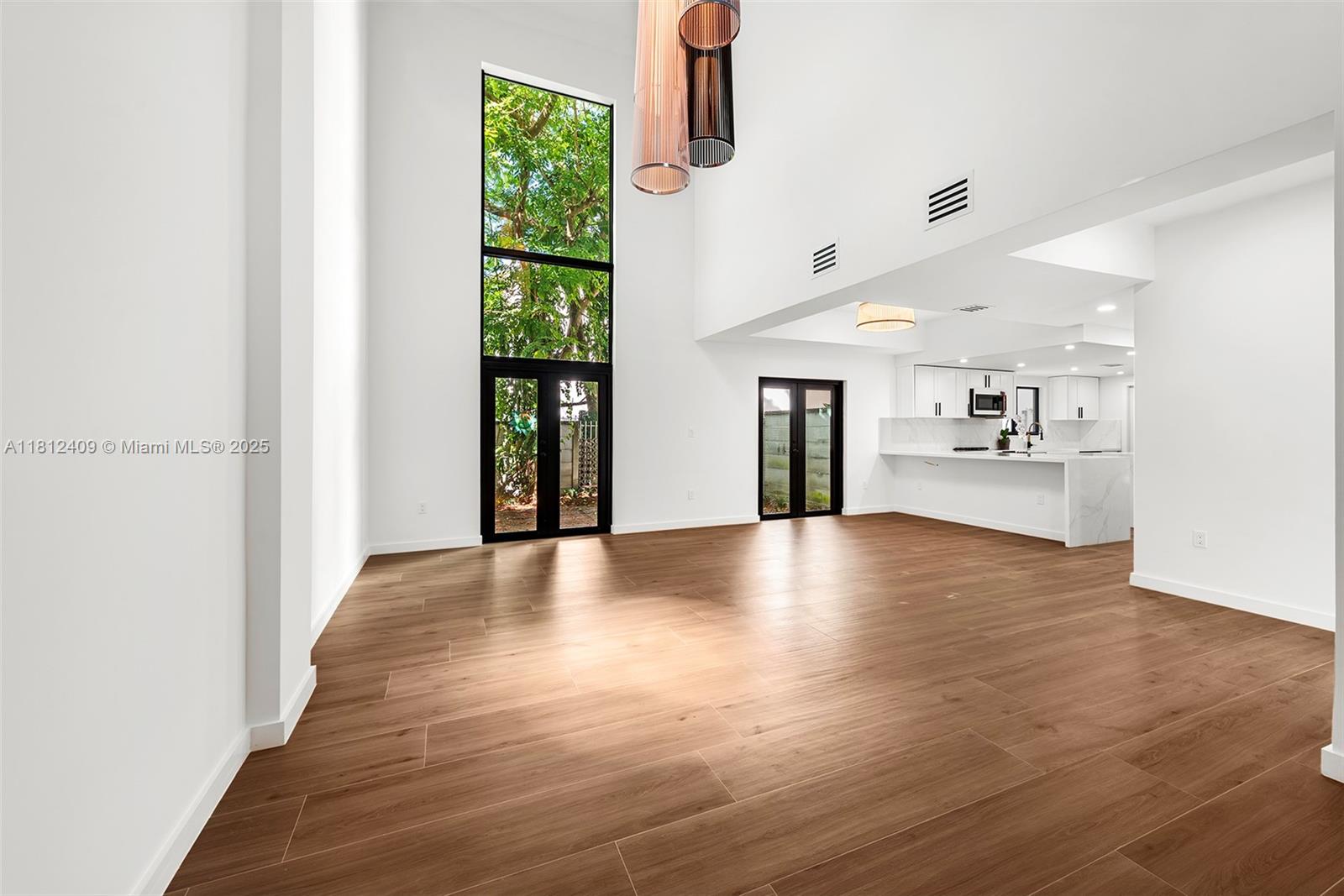 RHODES AMD NEW BISC - Residential Lease