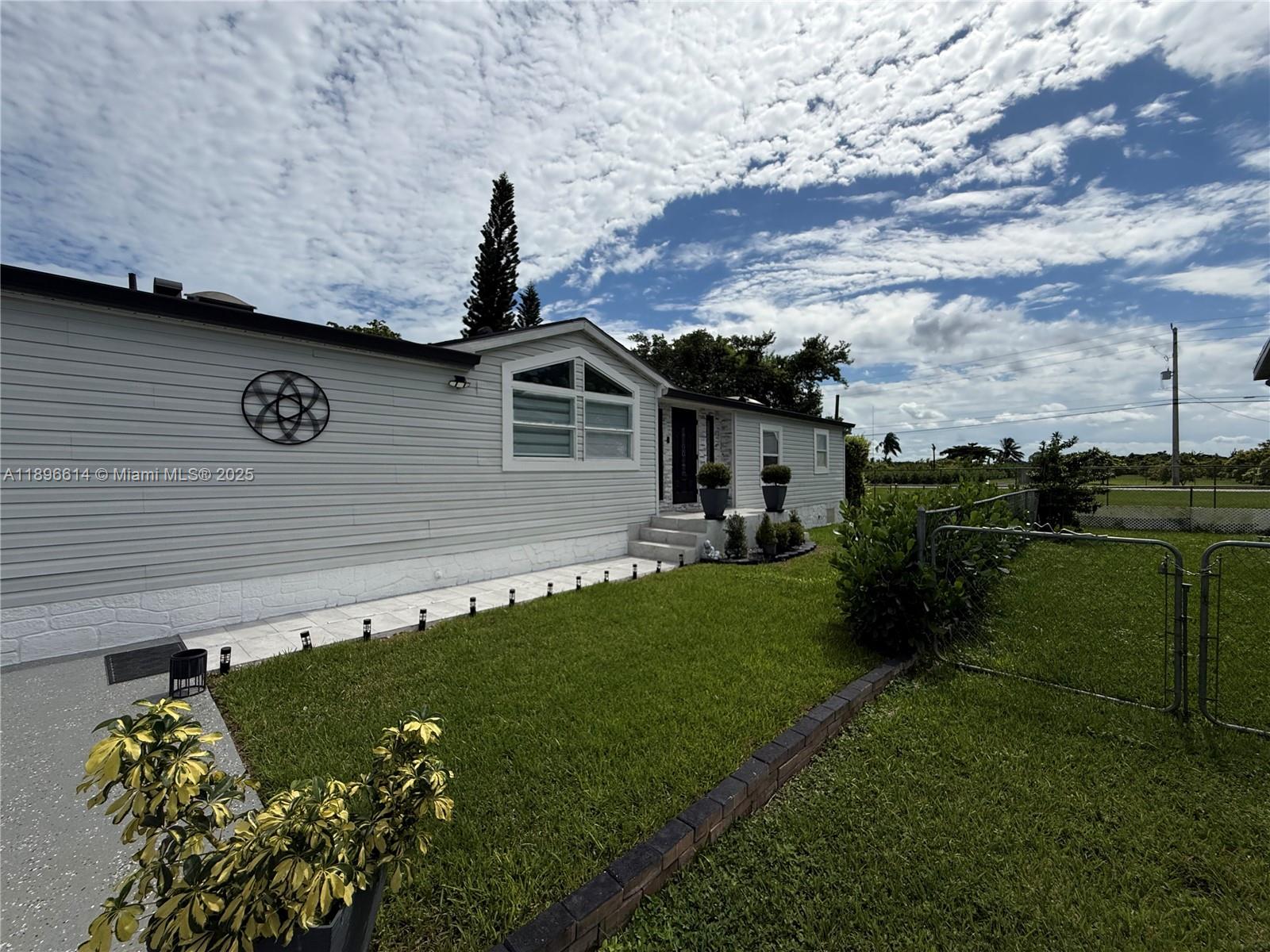 AMERICANA VILLAGE CONDO - Residential Lease