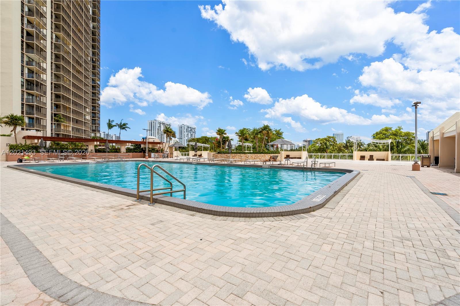 CORONADO CONDO- TOWER II - Residential
