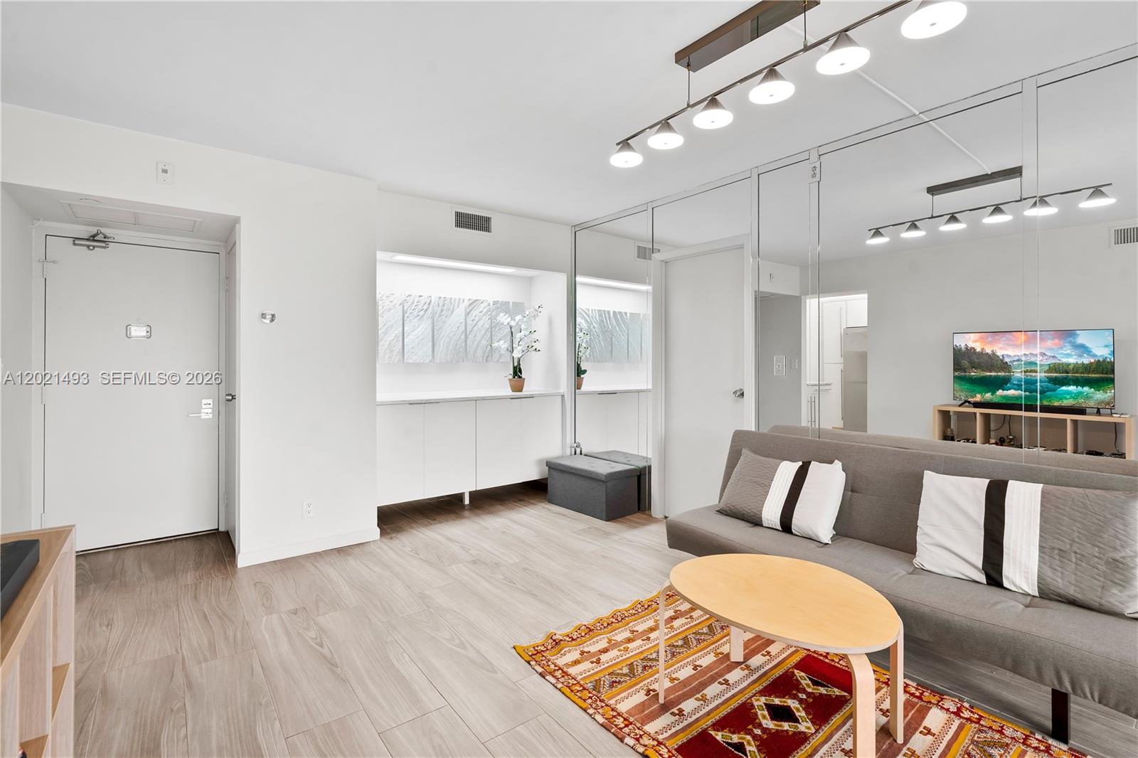 CORONADO CONDO- TOWER II - Residential