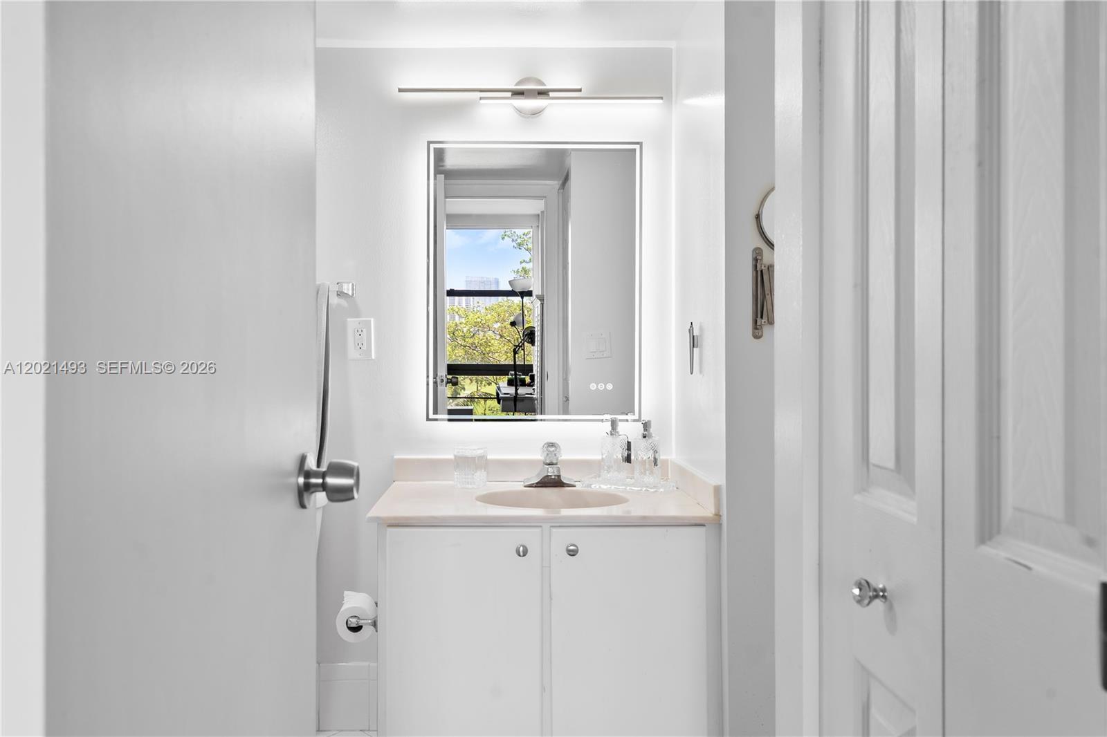 CORONADO CONDO- TOWER II - Residential