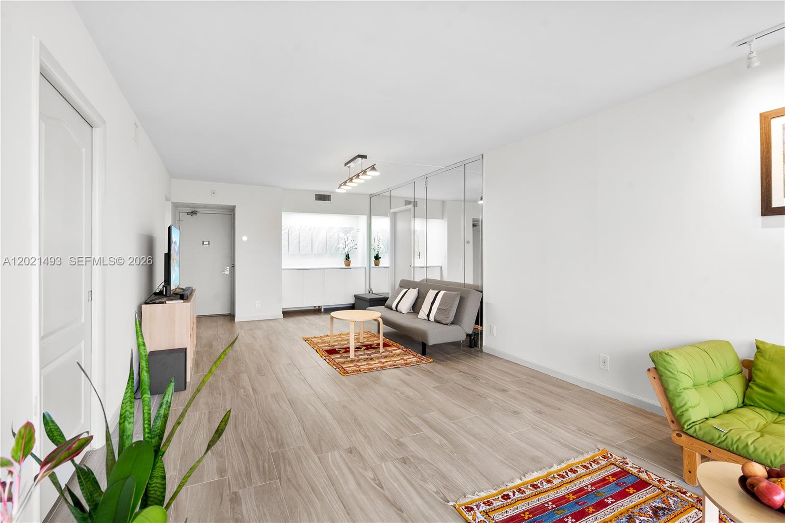 CORONADO CONDO- TOWER II - Residential
