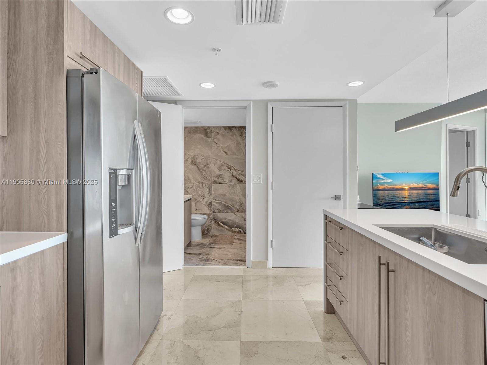 ONYX ON THE BAY CONDO - Residential Lease