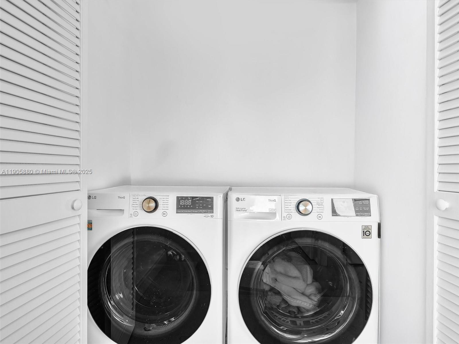 ONYX ON THE BAY CONDO - Residential Lease