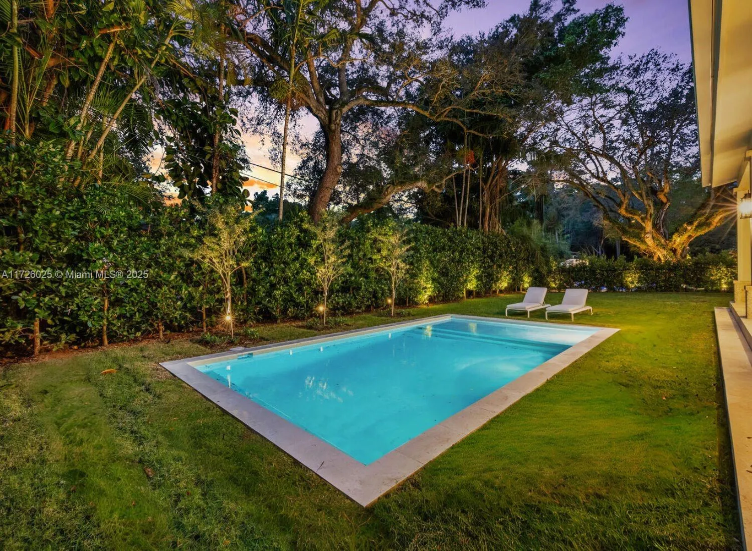 Coral Gables, Florida 33143, United States, 5 Bedrooms Bedrooms, ,6 BathroomsBathrooms,Residential,Pending,15620