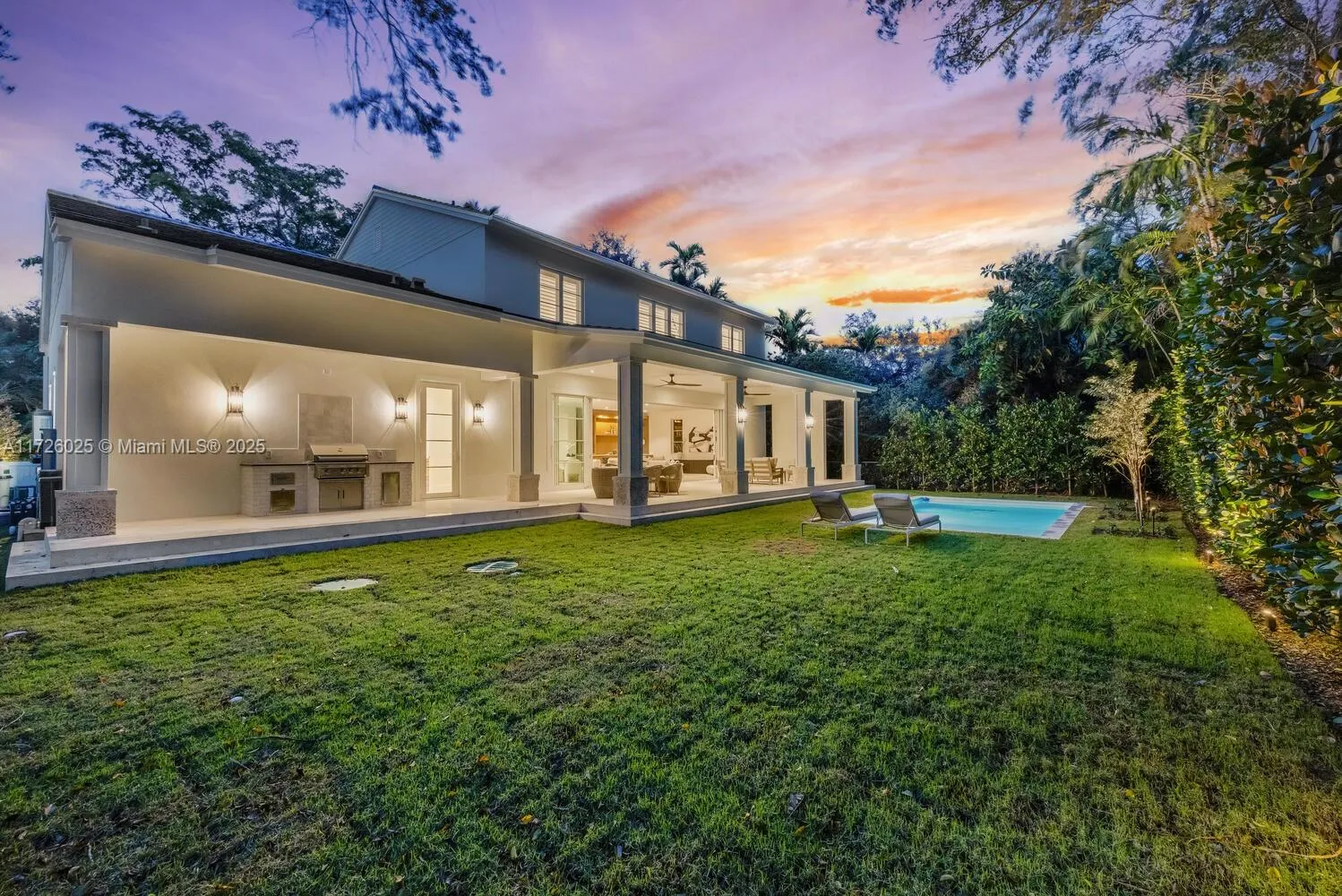 Coral Gables, Florida 33143, United States, 5 Bedrooms Bedrooms, ,6 BathroomsBathrooms,Residential,Pending,15620