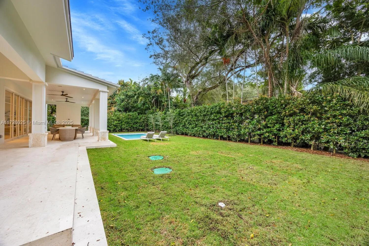 Coral Gables, Florida 33143, United States, 5 Bedrooms Bedrooms, ,6 BathroomsBathrooms,Residential,Pending,15620