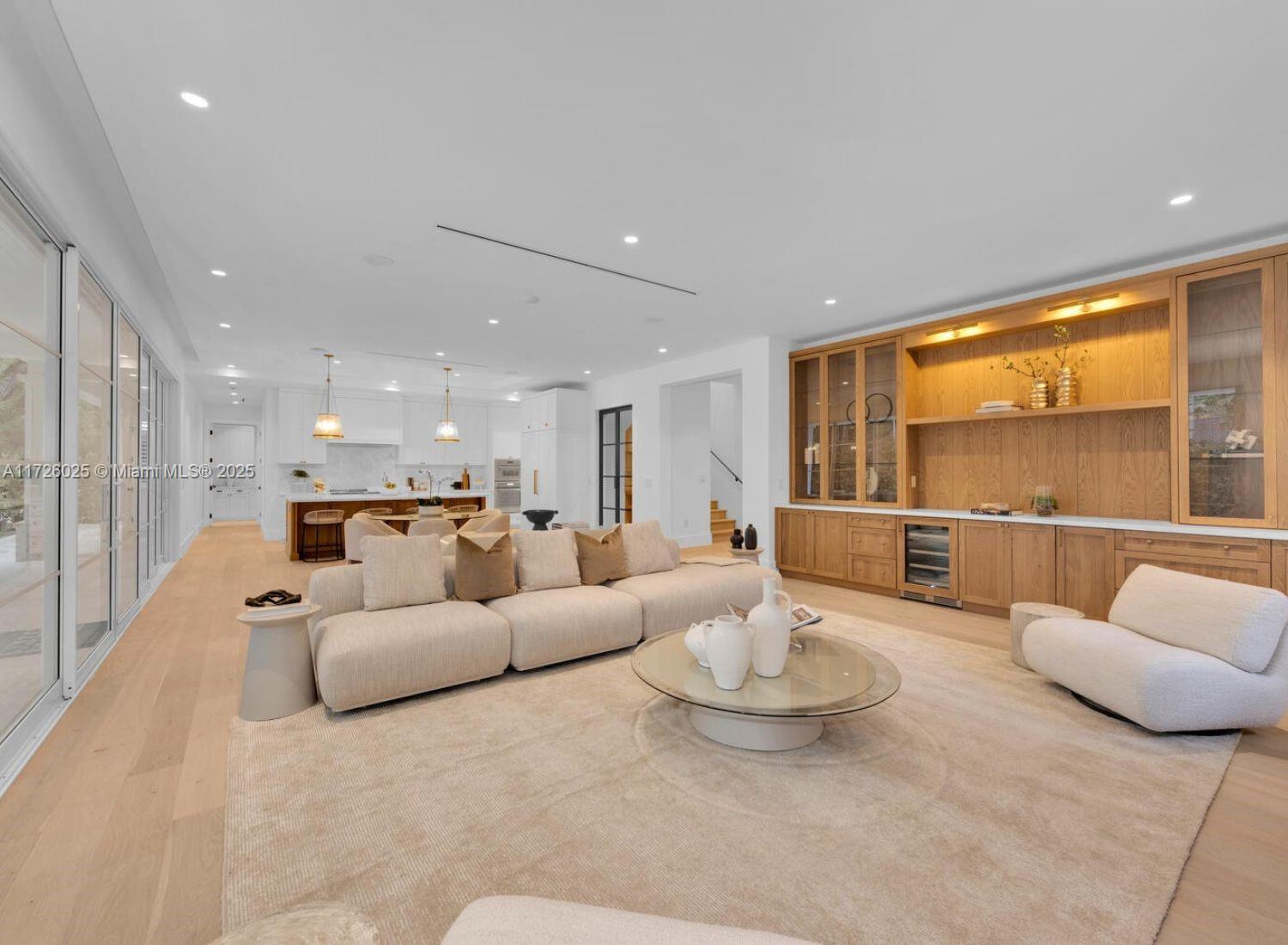 CORAL GABLES BISC BAY SEC - Residential