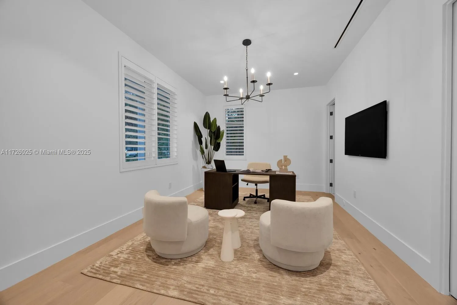 Coral Gables, Florida 33143, United States, 5 Bedrooms Bedrooms, ,6 BathroomsBathrooms,Residential,Pending,15620