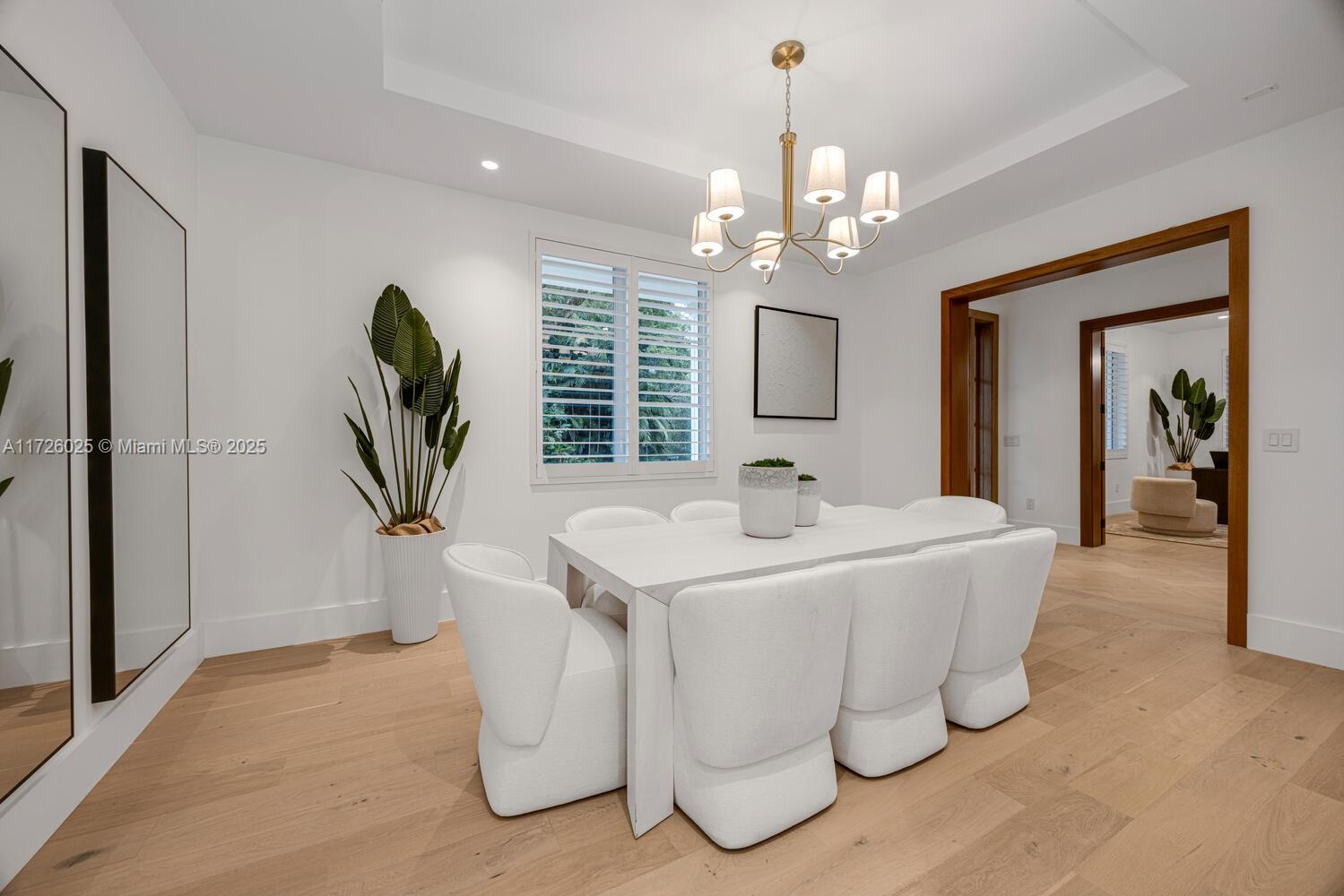 CORAL GABLES BISC BAY SEC - Residential