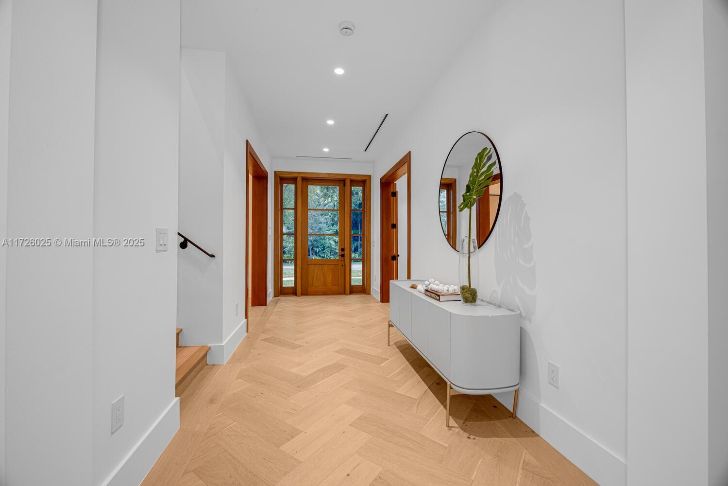 CORAL GABLES BISC BAY SEC - Residential