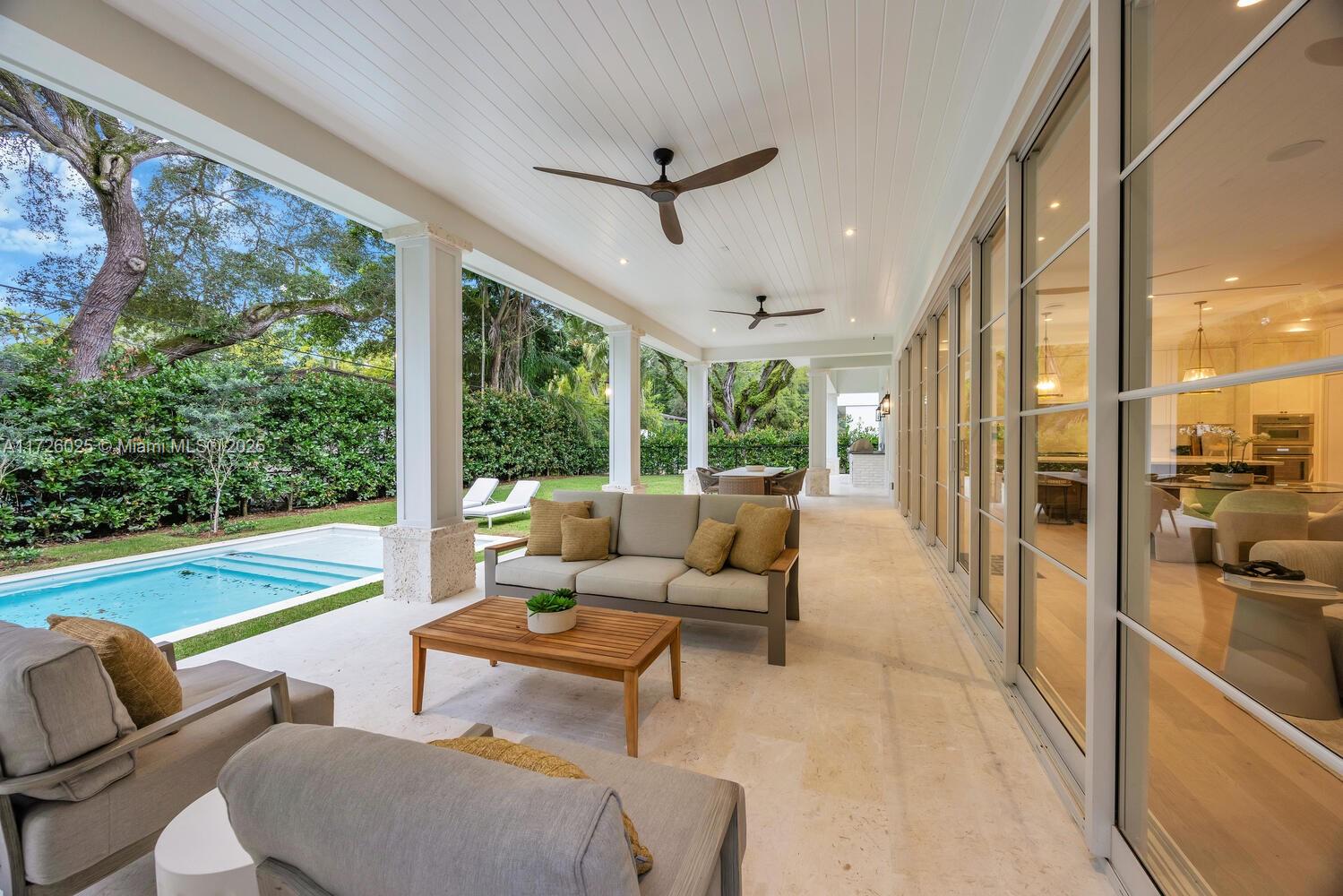 CORAL GABLES BISC BAY SEC - Residential