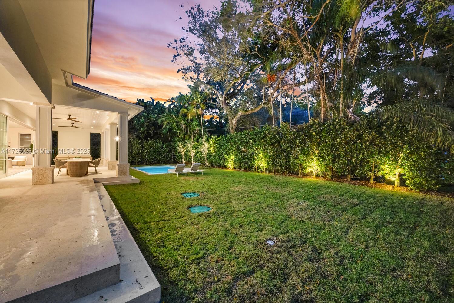 CORAL GABLES BISC BAY SEC - Residential