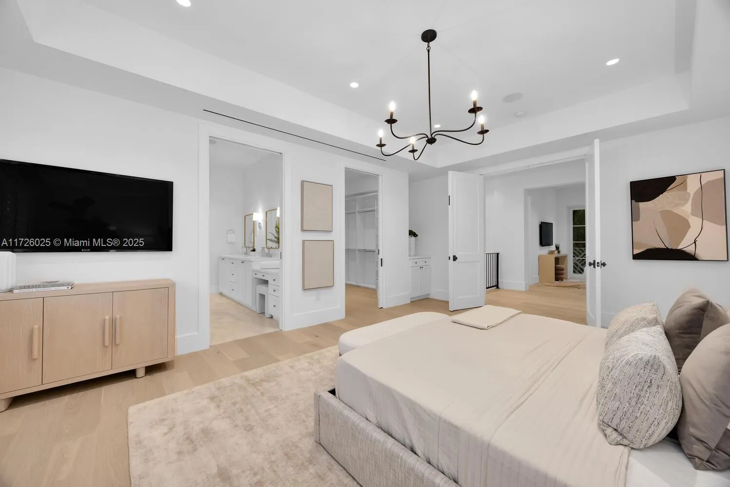 Coral Gables, Florida 33143, United States, 5 Bedrooms Bedrooms, ,6 BathroomsBathrooms,Residential,Pending,15620