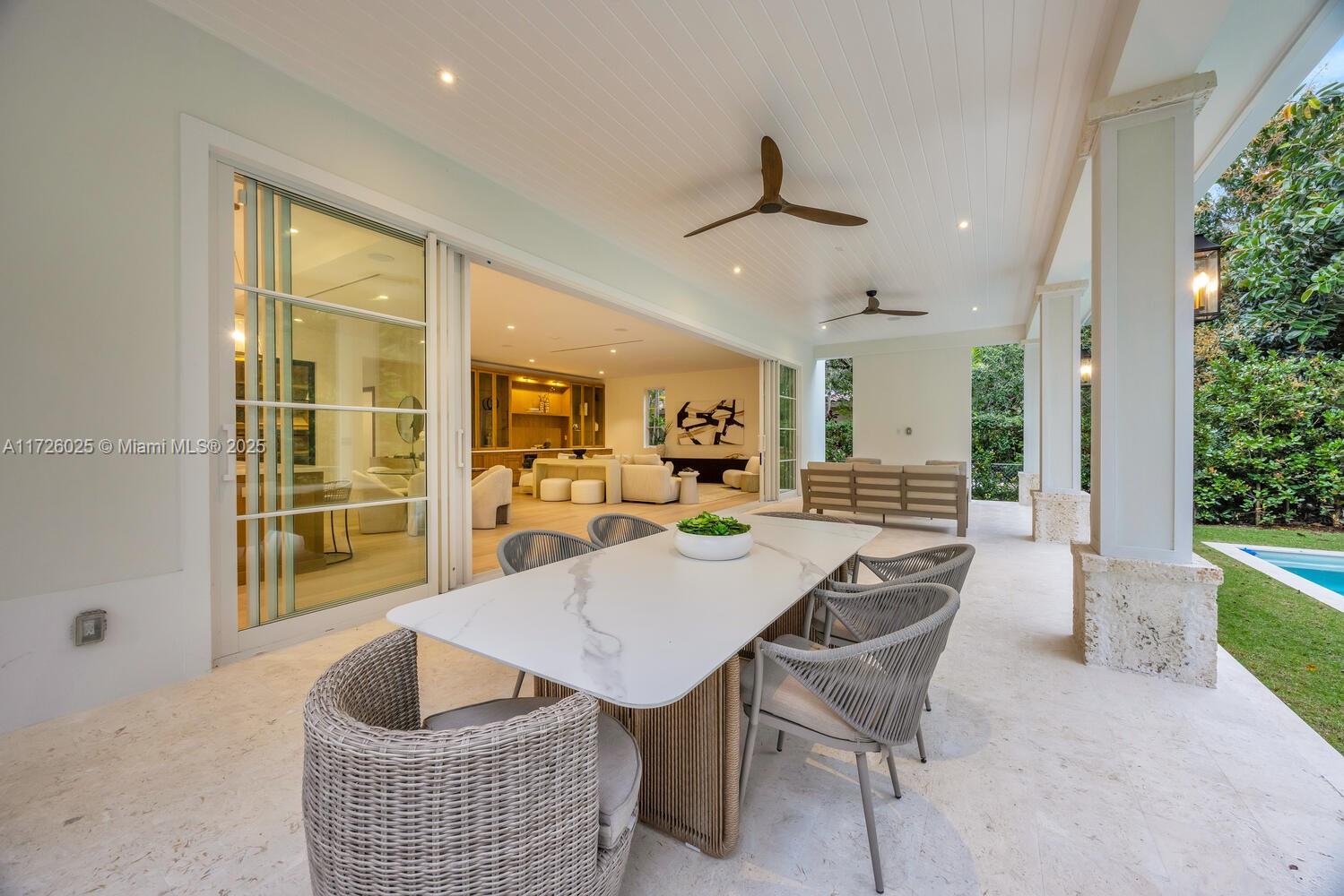 CORAL GABLES BISC BAY SEC - Residential