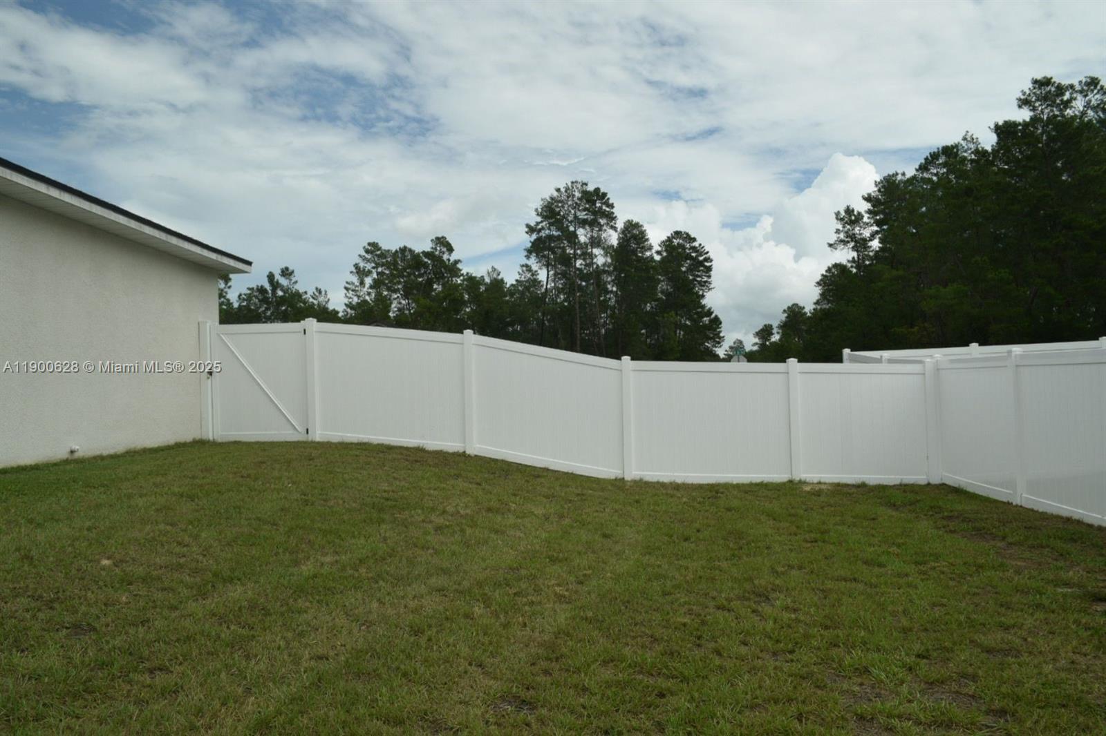 MARION OAKS - Residential