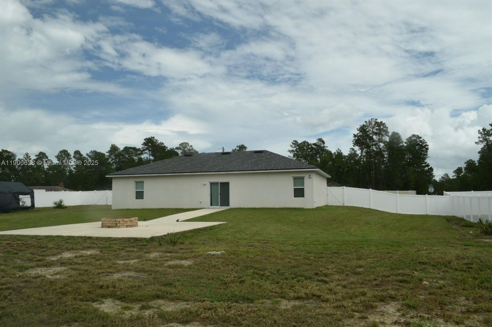 MARION OAKS - Residential