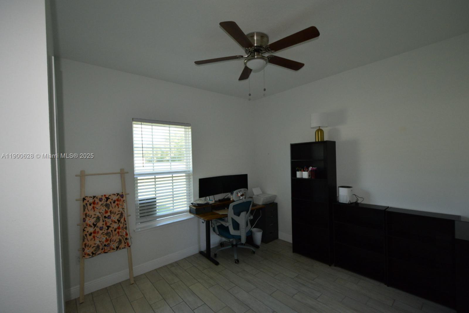 MARION OAKS - Residential