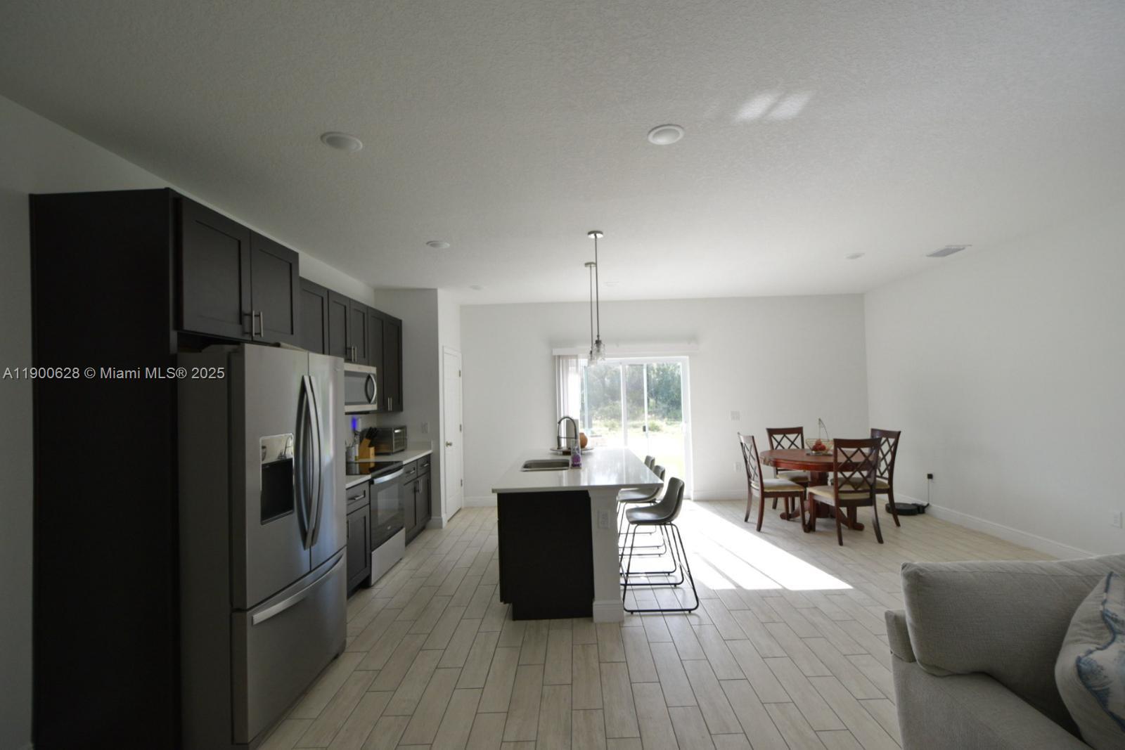 MARION OAKS - Residential