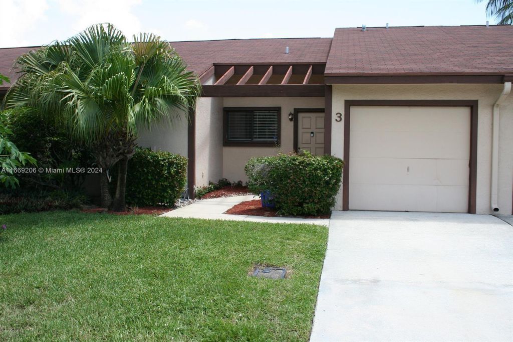 Photo of Boynton Beach, FL 33426 (MLS # A11669206)