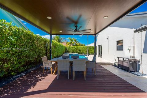 Tiny photo for 235 SE 9th St, Dania Beach, FL 33004 (MLS # A12008256)