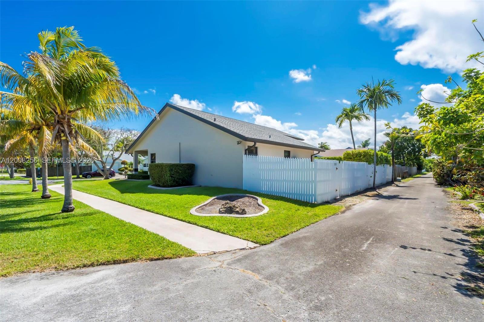CENTRAL DANIA HEIGHTS - Residential
