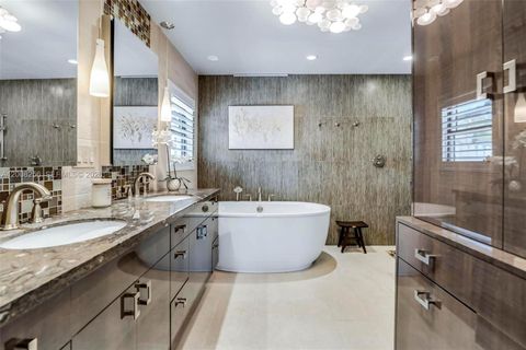 Tiny photo for 235 SE 9th St, Dania Beach, FL 33004 (MLS # A12008256)