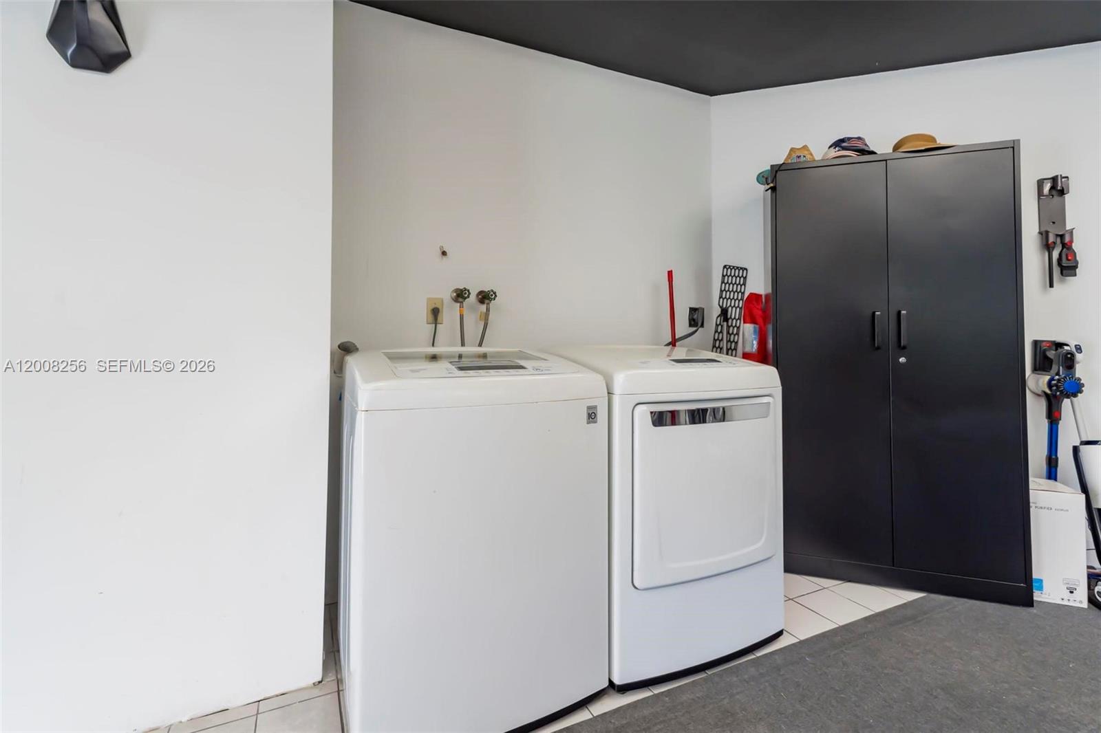 CENTRAL DANIA HEIGHTS - Residential