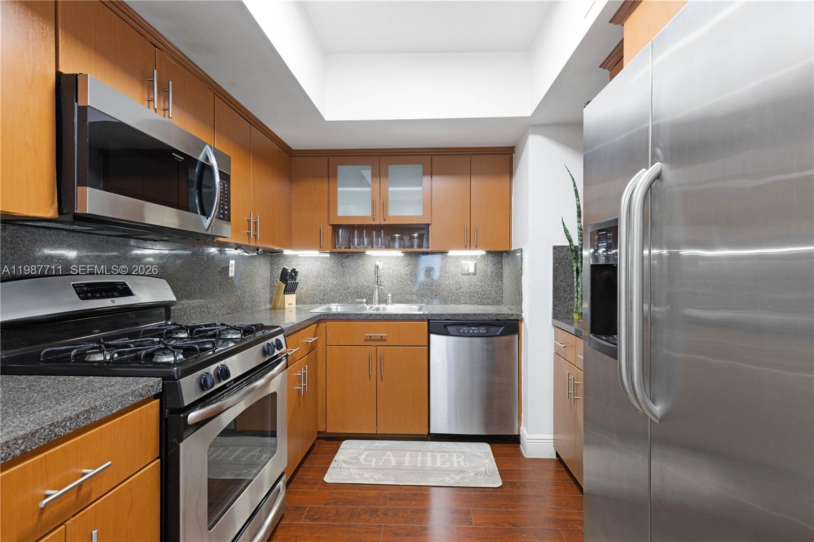 MISSIONWOOD AT MIRAMAR CO - Residential