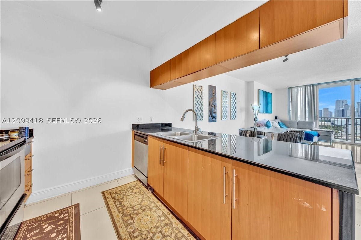 1750 N Bayshore Dr 2510