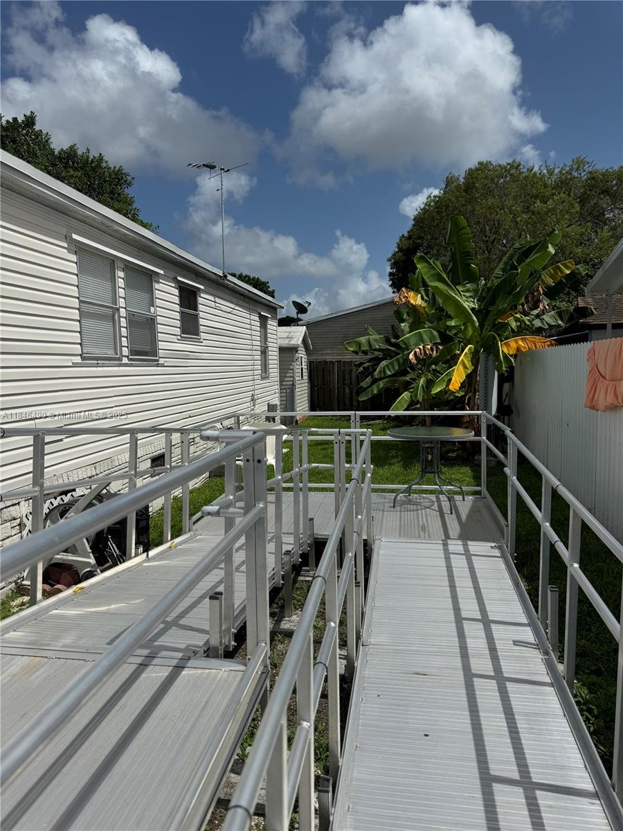 COCOWALK ESTATES - Residential