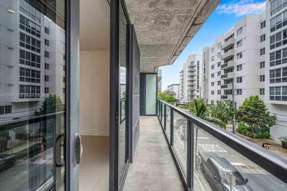 CASSA BRICKELL CONDO - Residential