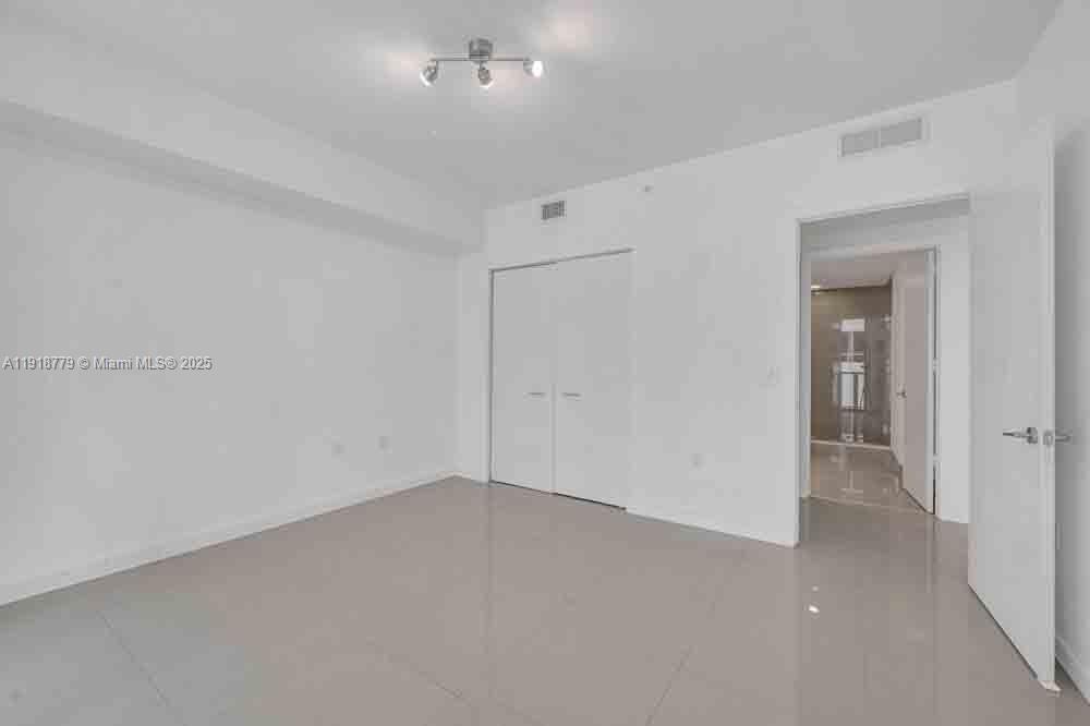 CASSA BRICKELL CONDO - Residential