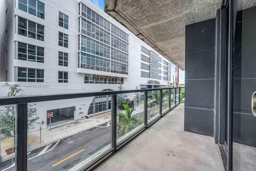 CASSA BRICKELL CONDO - Residential