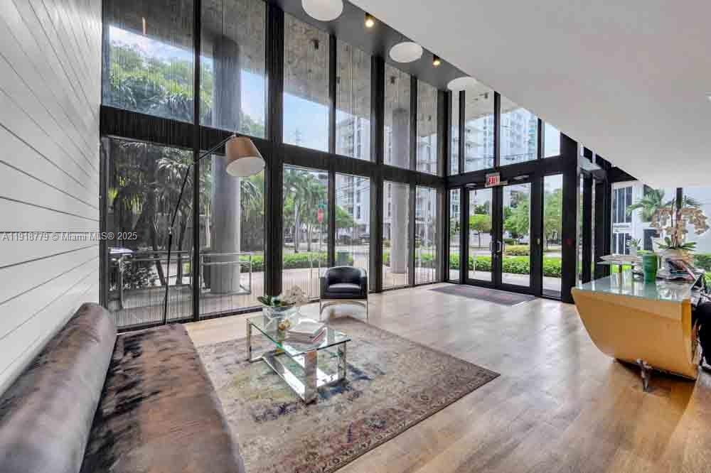 CASSA BRICKELL CONDO - Residential