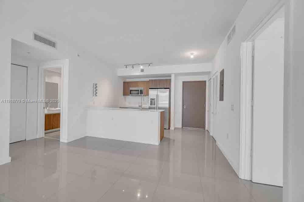 CASSA BRICKELL CONDO - Residential