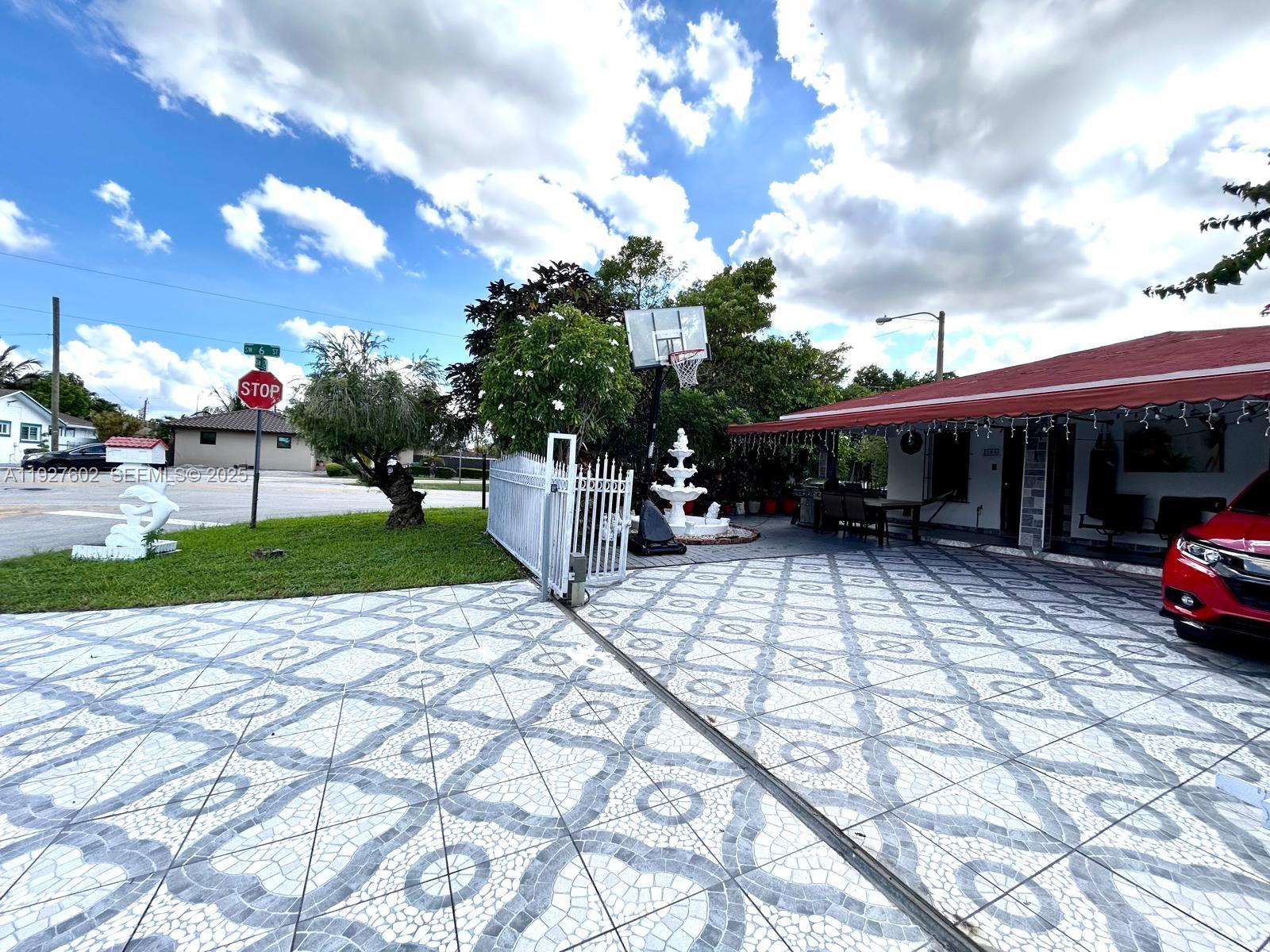 SWEETWATER GOLF COURSE TO - Residential