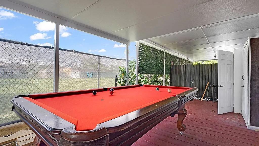 University Lakes - Residential