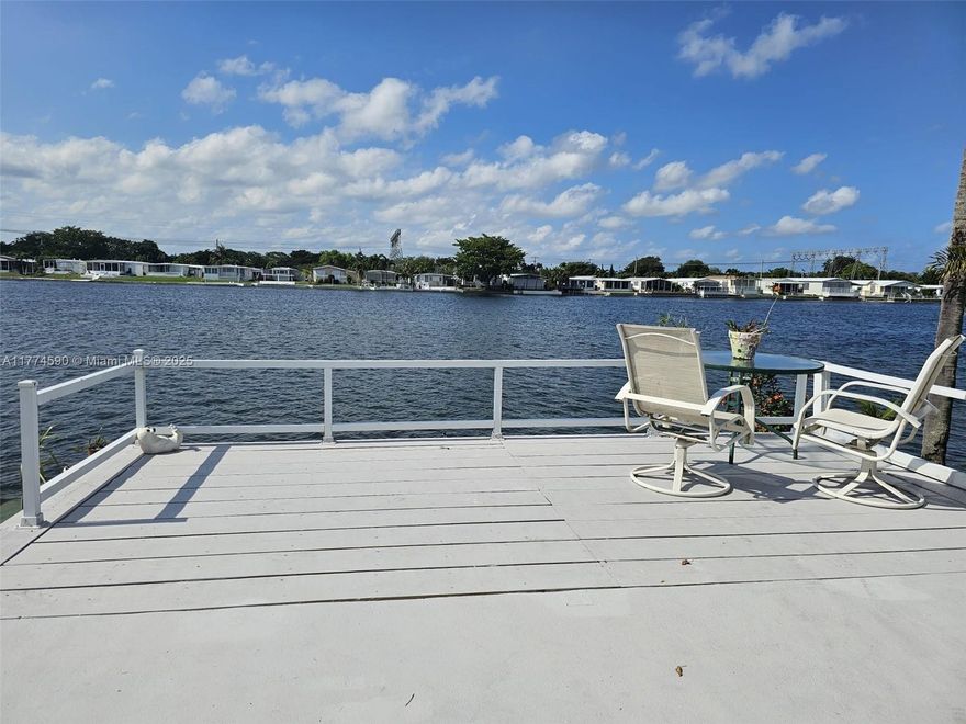 Beautiful Direct Lake views. 2 Bedrooms,2 Baths with room for a third bedroom. you own your parcel of land. The community offers many amenities including a 9-hole Golf Course, an impressive Clubhouse, Large Heated Swimming Pool with Deck Chairs Loungers , Fitness Center, Sauna, BBQ area, Boat Launch, Tennis Courts, Basketball, Pickleball, 4 Bowling Lanes, Shuffleboard, Petanque, Hair Salon, Laundry facility and a Library. $ 2500 dollars is due at closing to the association as a one-time capital contribution. Cannot be rented for the first three years. For more information : https://www.theestatesoffortlauderdale.com/
