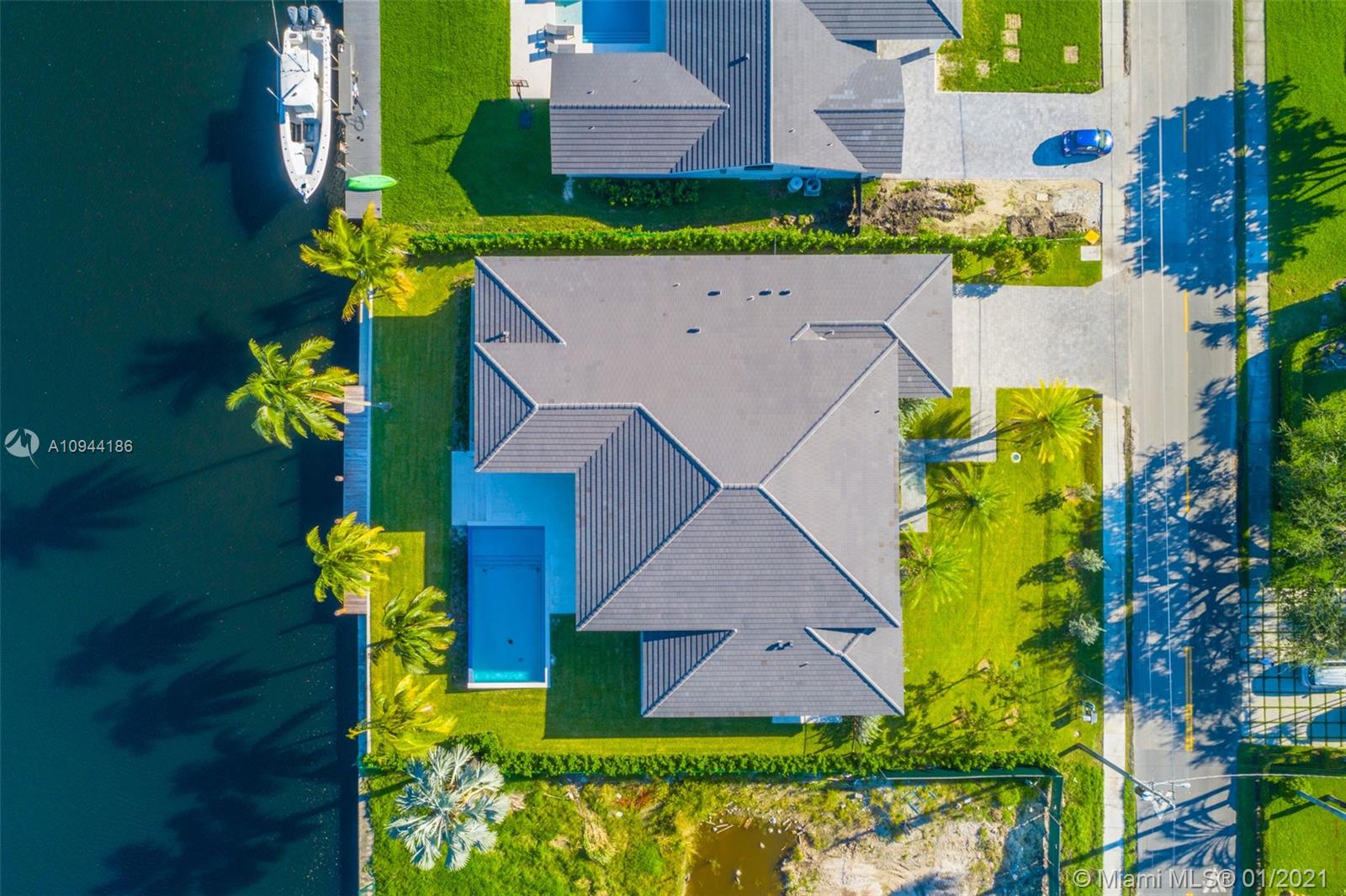 DIPLOMAT GOLF ESTATES - Residential